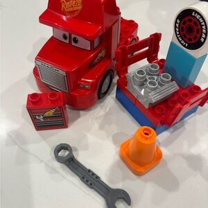 Lego Duplo Disney Pixar Cars Mack at the Race 10417 full set